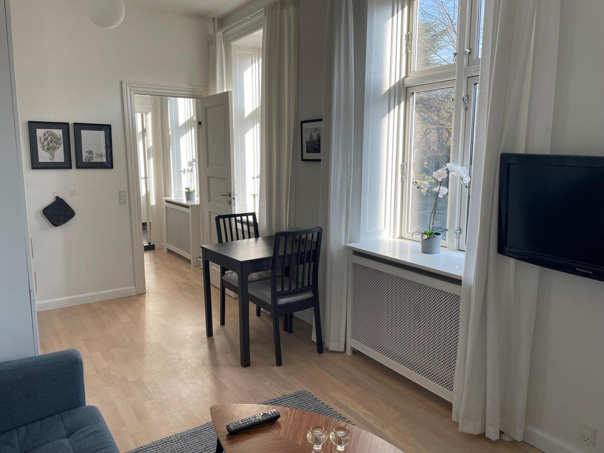Apartment Stylish With Prime Location In Osterbro *
